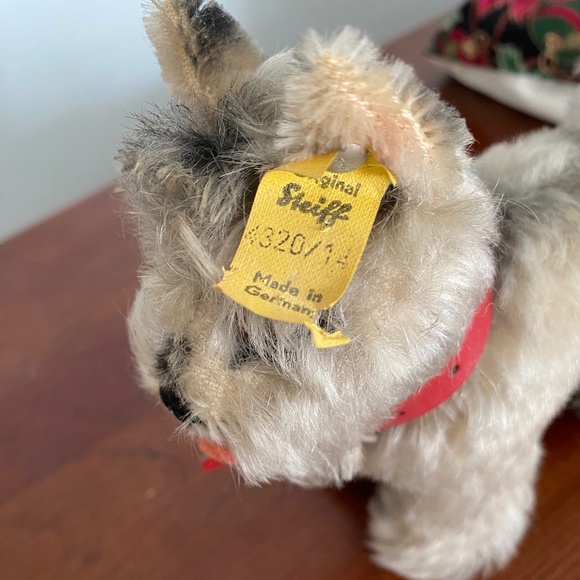 Vintage Tessie the Stieff doggie - Picture 5 of 10